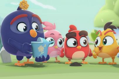 Angry Birds Bubble Trouble<!-- NICAID(14670379) -->