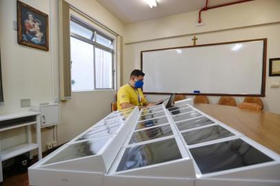  PORTO ALEGRE, RS, BRASIL, 15/12/2020- Preparativos das escolas para 2021. Na foto- Colégio Santa Inês  Foto:Lauro Alves  /   Agencia RBS<!-- NICAID(14669015) -->