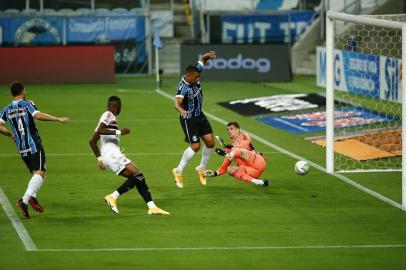  PORTO ALEGRE, RS, BRASIL - 23.12.2020 - O Grêmio recebe o São Paulo nesta quarta-feira (23), na Arena, em jogo válido pela ida das semifinais da Copa do Brasil. (Foto: Félix Zucco/Agencia RBS)<!-- NICAID(14676443) -->