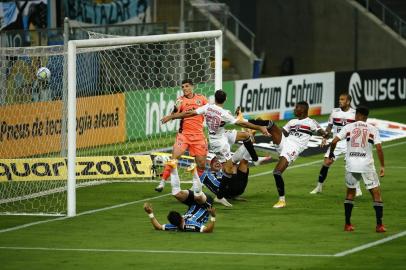  PORTO ALEGRE, RS, BRASIL - 23.12.2020 - O Grêmio recebe o São Paulo nesta quarta-feira (23), na Arena, em jogo válido pela ida das semifinais da Copa do Brasil. (Foto: Félix Zucco/Agencia RBS)<!-- NICAID(14676504) -->