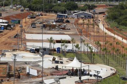  PORTO ALEGRE, RS, BRASIL, 23/12/2020- Obras do trecho 3 da Orla do Guaíba. Foto: Lauro Alves / Agencia RBS<!-- NICAID(14675672) -->