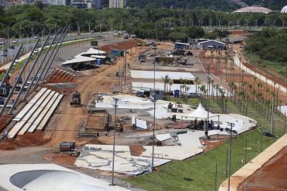  PORTO ALEGRE, RS, BRASIL, 23/12/2020- Obras do trecho 3 da Orla do Guaíba. Foto: Lauro Alves / Agencia RBS<!-- NICAID(14675652) -->