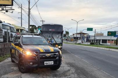 Condenado por assalto em 2010, homem é preso em ônibus que ia de Caxias para Torres<!-- NICAID(14677332) -->