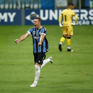  PORTO ALEGRE, RS, BRASIL, 27/12/2020- Grêmio x Atlético-GO: jogo da 27ª rodada do Brasileirão que ocorre na Arena. Foto: Félix Zucco / Agencia RBS<!-- NICAID(14677703) -->