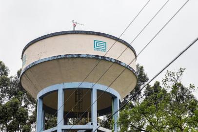  Santa Cruz do Sul, RS, BRASIL, 17/09/2019: Foto genérica de um reservatório da corsan. Bola ao centro sobre a corsan: reservatórios da Corsan em Santa Cruz do Sul. Cidade sofre com falta de água. (Foto: Omar Freitas / Agência RBS)<!-- NICAID(14252664) -->