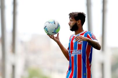 Juninho Capixaba, lateral do Grêmio emprestado ao Bahia