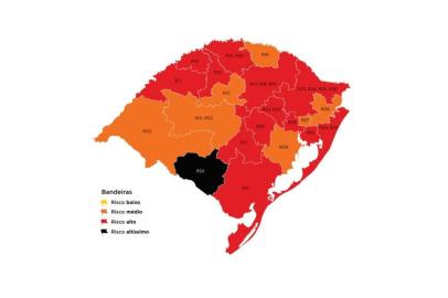  O primeiro mapa preliminar do Distanciamento Controlado de 2021 traz, novamente, a classificação de risco altíssimo ao Rio Grande do Sul. No mapa desta 35ª rodada, publicado nesta sexta-feira (1°/1), a região Covid de Bagé retorna à bandeira preta, depois de duas rodadas em bandeiras mais leves (vermelha e laranja, respectivamente).<!-- NICAID(14681632) -->