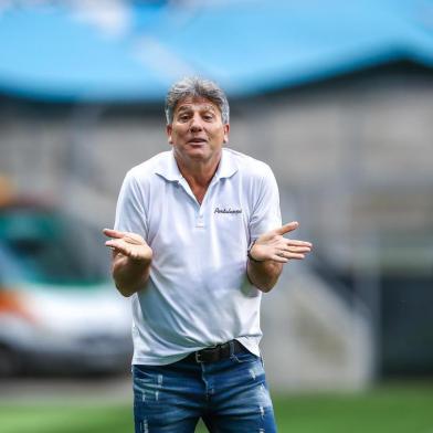 O técnico Renato Portaluppi em jogo do Grêmio contra o Goiás na Arena, válido pelo Brasileirão.<!-- NICAID(14659137) -->