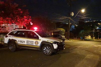 Morador mata a tiros homem que tentou invadir sua casa<!-- NICAID(14683358) -->