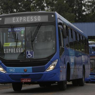  Canoas, RS, Brasil, 05-01-2021: Ônibus da Sogal voltam a circular após paralisação. Foto: Mateus Bruxel / Agência RBS<!-- NICAID(14683461) -->