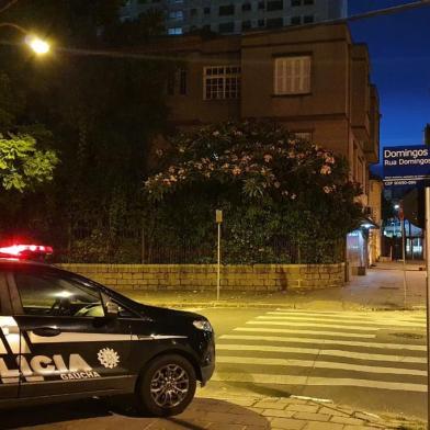 Homem é morto a tiros no bairro Santana, em Porto Alegre<!-- NICAID(14685208) -->