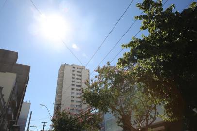  CAXIAS DO SUL, RS, BRASIL (08/01/2021)Temperaturas altas em Caxias do Sul. (Antonio Valiente/Agência RBS)<!-- NICAID(14686350) -->