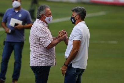 PORTO ALEGRE, RS, BRASIL - 24.01.2021 - Inter e Grêmio se enfrentam neste domingo (24), pela 32ª rodada do Campeonato Brasileiro. O clássico Gre-Nal 429 ocorre no Estádio Beira-Rio. Abel Braga, Renato Gaúcho. (Foto: Félix Zucco/Agência RBS)<!-- NICAID(14697812) -->