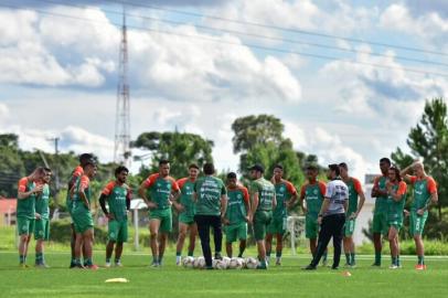 Os atletas que disputaram o Campeonato Brasileiro de Aspirantes se apresentaram na tarde desta segunda-feira (1), para dar início aos trabalhos.<!-- NICAID(14705314) -->