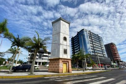 O torreão da caixa dágua na Avenida Paraguassu, em frente a sede da Prefeitura Municipal de Capão da Canoa, no Litoral Norte<!-- NICAID(14706006) -->