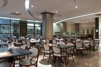 Holiday Inn passa a se chamar Master Porto Alegre<!-- NICAID(14718647) -->