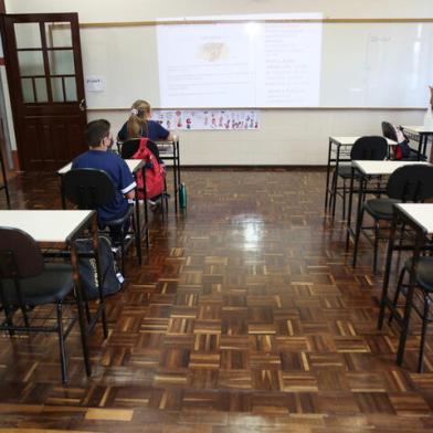 CAXIAS DO SUL, RS, BRASIL (22/02/2021)Pré bandeira preta. Menos alunos e encontros presenciais suspensos marcam a segunda-feira em escolas particulares em Caxias do Sul. (Antonio Valiente/Agência RBS)<!-- NICAID(14719700) -->