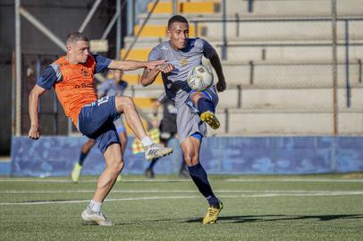 Atletas emprestados pelo Grêmio ao Pelotas. Na foto, Wesley.<!-- NICAID(14721823) -->