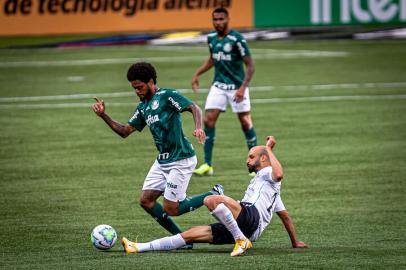 Palmeiras e Grêmio disputam a final da Copa do Brasil de 2020SP - COPA DO BRASIL/PALMEIRAS X GRÊMIO  - ESPORTES - Palmeiras x Grêmio - Copa do Brasil 2020 - Adriano e Thaciano em lance da partida entre Palmeiras e Grêmio válida pela final da Copa do Brasil de 2020, realizada no Allianz Parque, neste domingo, (7), em São Paulo, capital.  (Foto: Van Campos/WPP) 07/03/2021 - Foto: VAN CAMPOS/WPP/ESTADÃO CONTEÚDOEditoria: ESPORTESLocal: SÃO PAULOIndexador: VAN CAMPOSFotógrafo: WPP<!-- NICAID(14729720) -->