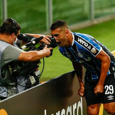 PORTO ALEGRE, RS, BRASIL - 10/03/2021 - Partida entre Grêmio e Ayacucho, válida pela segunda fase preliminar da Libertadores, na Arena. Foto: Marco Favero / Agencia RBS<!-- NICAID(14732666) -->