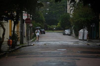 PORTO ALEGRE - Mau tempo em Porto Alegre na manhã desta quarta-feira, 17 de março de 2021.Indexador: Mateus Bruxel<!-- NICAID(14736689) -->