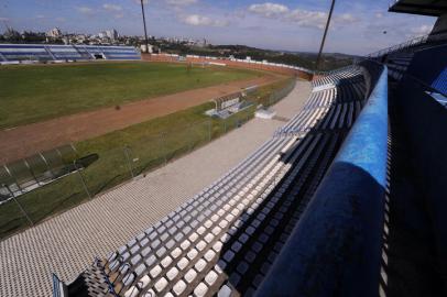 BENTO GONÇALVES, RS, BRASIL, 22/08/2019 - Torcedores do Esportivo, de Bento Gonçalves, comemoram com esperança o centenário do time e planejam futuro melhor para o clube. (Marcelo Casagrande/Agência RBS)<!-- NICAID(14217657) -->