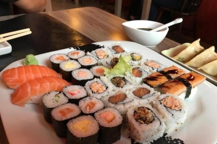 First time in brazil - Coma comida japonesa no Brasil - Eat