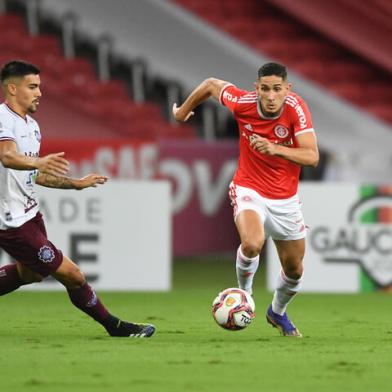 Jogo entre Inter x Caxias, no Beira-Rio, pela 6ª rodada do Gauchão. Na foto, o volante Praxedes. <!-- NICAID(14743258) -->