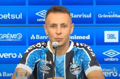 Lateral-direiro  Rafinha é apresentado no Grêmio<!-- NICAID(14746205) -->