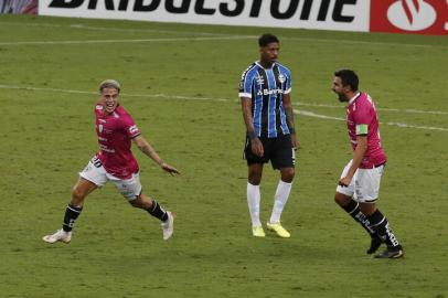 PORTO ALEGRE, RS, BRASIL - 14.04.2021 - O Grêmio recebe o Independiente del Valle em Porto Alegre, em duelo válido pelo jogo de volta da terceira fase da Libertadores. (Foto: Lauro Alves/Agencia RBS)<!-- NICAID(14758081) -->