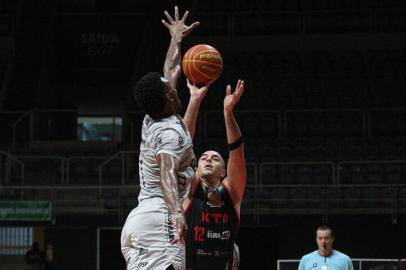 KTO/Caxias do Sul Basquete enfrenta o Bauru, no jogo 2 dos playoffs do NBB.<!-- NICAID(14765474) -->