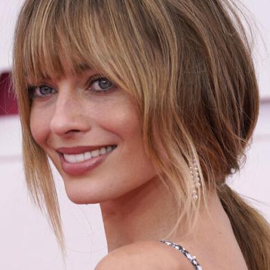 Australian actress Margot Robbie arrives at the Oscars on April 25, 2021, at Union Station in Los Angeles. (Photo by Chris Pizzello / POOL / AFP)<!-- NICAID(14767085) -->