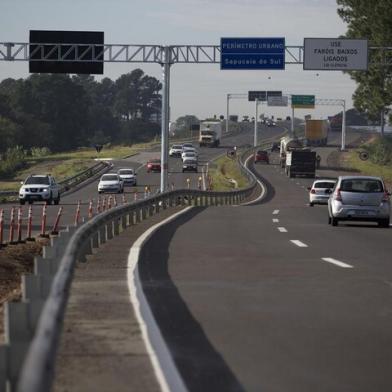 CACHOEIRINHA, RS, BRASIL, 10/05/2021 - Imagens da RS 118 para ilustrar matéria de concessão de rodovias. Foto:  Jefferson Botega  / Agencia RBS<!-- NICAID(14778828) -->