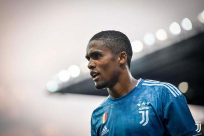 Douglas Costa, meia-atacante da Juventus<!-- NICAID(14781956) -->