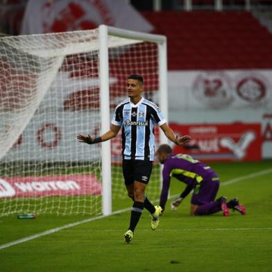 PORTO ALEGRE, RS, BRASIL - 16.05.2021 - O Inter recebe o Grêmio no Beira-Rio em jogo válido pela final do Campeonato Gaúcho 2021. (Foto: Félix Zucco/Agencia RBS)<!-- NICAID(14784687) -->