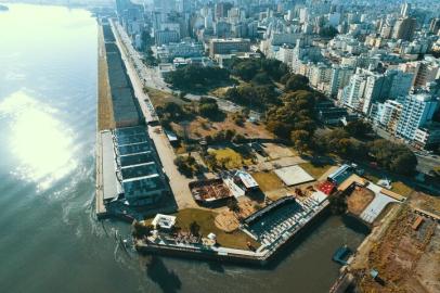 PORTO ALEGRE, RS, BRASIL,  18/05/2021- Reforma do Cais do Porto. Foto:  Lauro Alves  / Agencia RBS<!-- NICAID(14785869) -->