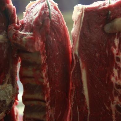 PORTO ALEGRE, RS, BRASIL 08/12/2016 - Consumo de carne suína, bovína e aves no Rio Grande do Sul. (FOTO: TADEU VILANI/AGÊNCIA RBS).<!-- NICAID(12611750) -->