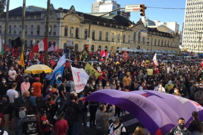 protesto - porto alegre - impeachment - bolsonaro
