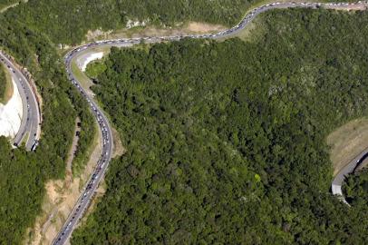 ZOL - Engarrafamento na Rota do Sul - feriadão rota