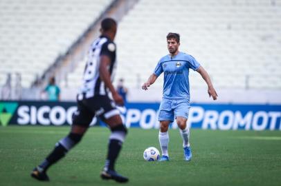 Gremio x CearaRS - FUTEBOL/CAMPEONATO BRASILEIRO 2021 /GREMIO X CEARA - ESPORTES - Lance da partida entre Gremio e Ceara disputada na tarde deste domingo, na Arena Castelao, em Fortaleza, em partida valida pela Campeonato Brasileiro 2021. FOTO: LUCAS UEBEL/GREMIO FBPAEditoria: SPOLocal: FortalezaIndexador: Lucas UebelSecao: futebolFonte: Gremio.netFotógrafo: Gremio x Ceara<!-- NICAID(14796320) -->