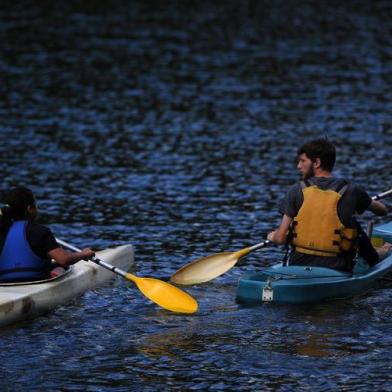 CAXIAS DO SUL, RS, BRASIL 19/10/2018Projeto Caxias Navegar introduz crianças de escolas públicas no universo dos esportes náuticos. (Felipe Nyland/Agência RBS)