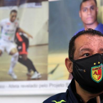 ANTÔNIO PRADO, RS, BRASIL, 14/05/2021 - Fotos do tecnico da Seleção Brasileira de Futsal, Marquinhos Xavier, que estará participando de um projeto social na cidade de Antonio Prado. (Marcelo Casagrande/Agência RBS)<!-- NICAID(14783739) -->