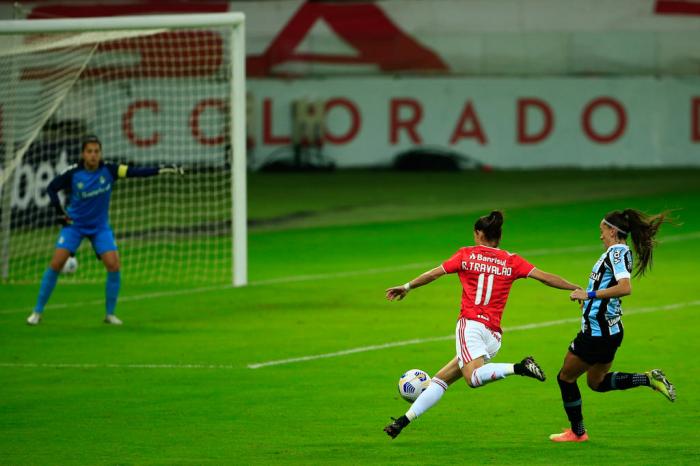 Liderado por Fabi Simões, Inter vence Gre-Nal no Brasileiro Femi