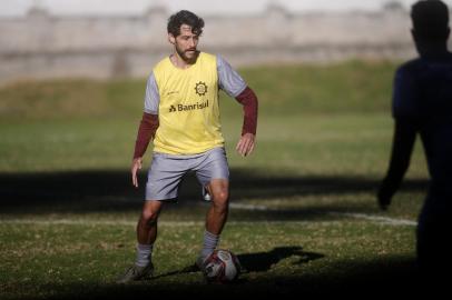 CAXIAS DO SUL, RS, BRASIL, 06/07/2021 - Treino da equipe SER Caxias, no centro de treinamento. (Marcelo Casagrande/Agência RBS)<!-- NICAID(14827432) -->