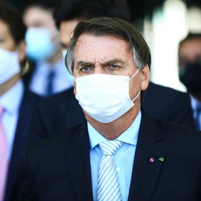 Reunião de Jair Bolsonaro com representantes dos Poderes sobre pandemia. <!-- NICAID(14741893) -->