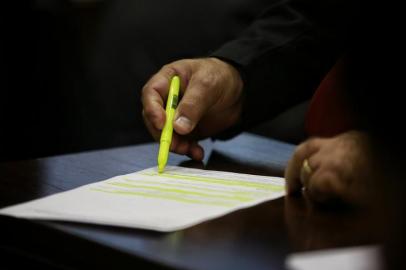 PORTO ALEGRE, RS, BRASIL - 05-07-2017 - Assembleia retoma votações de projetos do pacote de Sartori. Sessão extraordinária foi convocada para a manhã desta quarta-feira para tentar agilizar análise de matérias. (FOTO: ANDERSON FETTER/AGÊNCIA RBS)