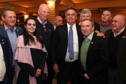 (Bento GonÃ§alves - RS, 09/07/2021) Jantar com Produtores vitivinícola em Bento Gonçalves. Na foto, Bolsonaro com o presidente da Tramotina, Clóvis Tramontina<!-- NICAID(14832190) -->