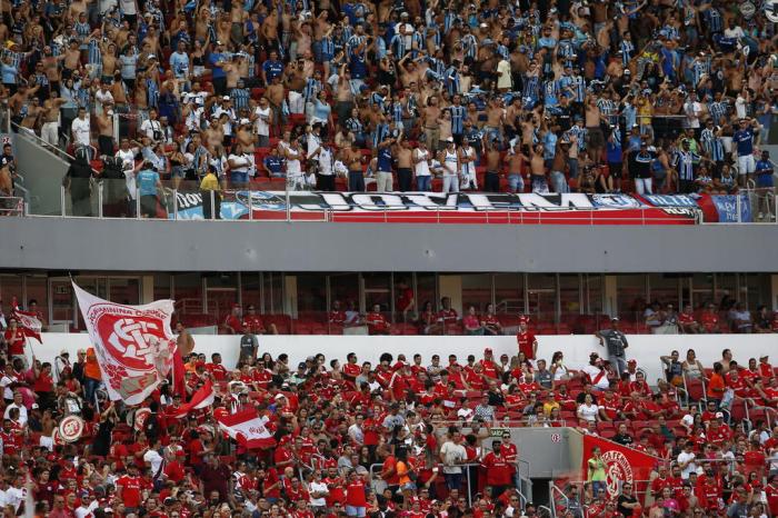 Clubes aprovam volta do público nos jogos do Brasileirão no fim de