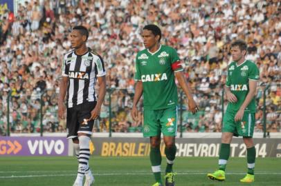 Zagueiro Rafael Lima está próximo do Caxias. Jogador defendeu a Chape por cinco anos, sendo capitão do time.<!-- NICAID(14836132) -->