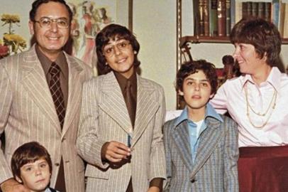 Na Captura dos Friedmans (2003), documentário de Andrew Jarecki<!-- NICAID(14843801) -->